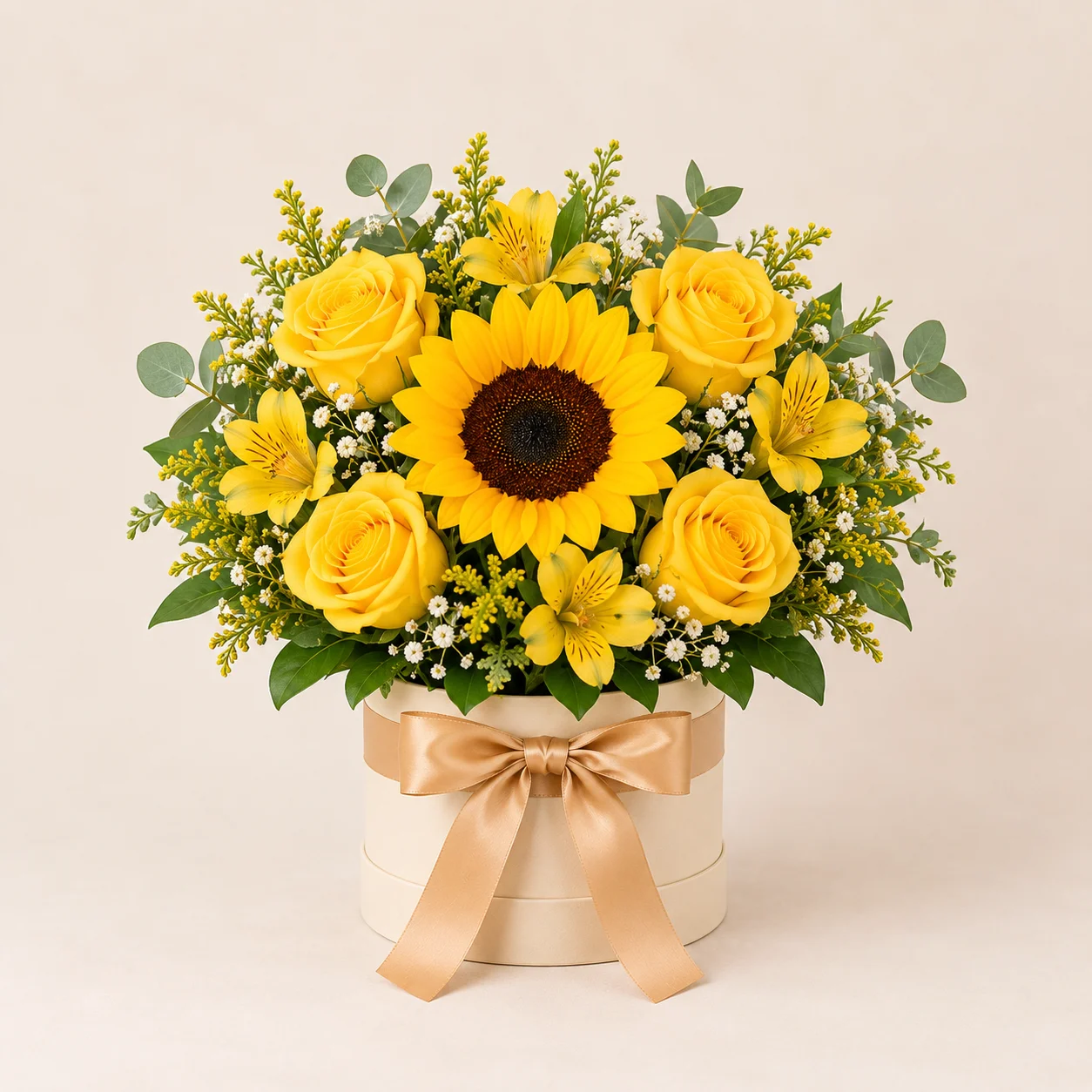 Caja floral con girasol y rosas amarillas